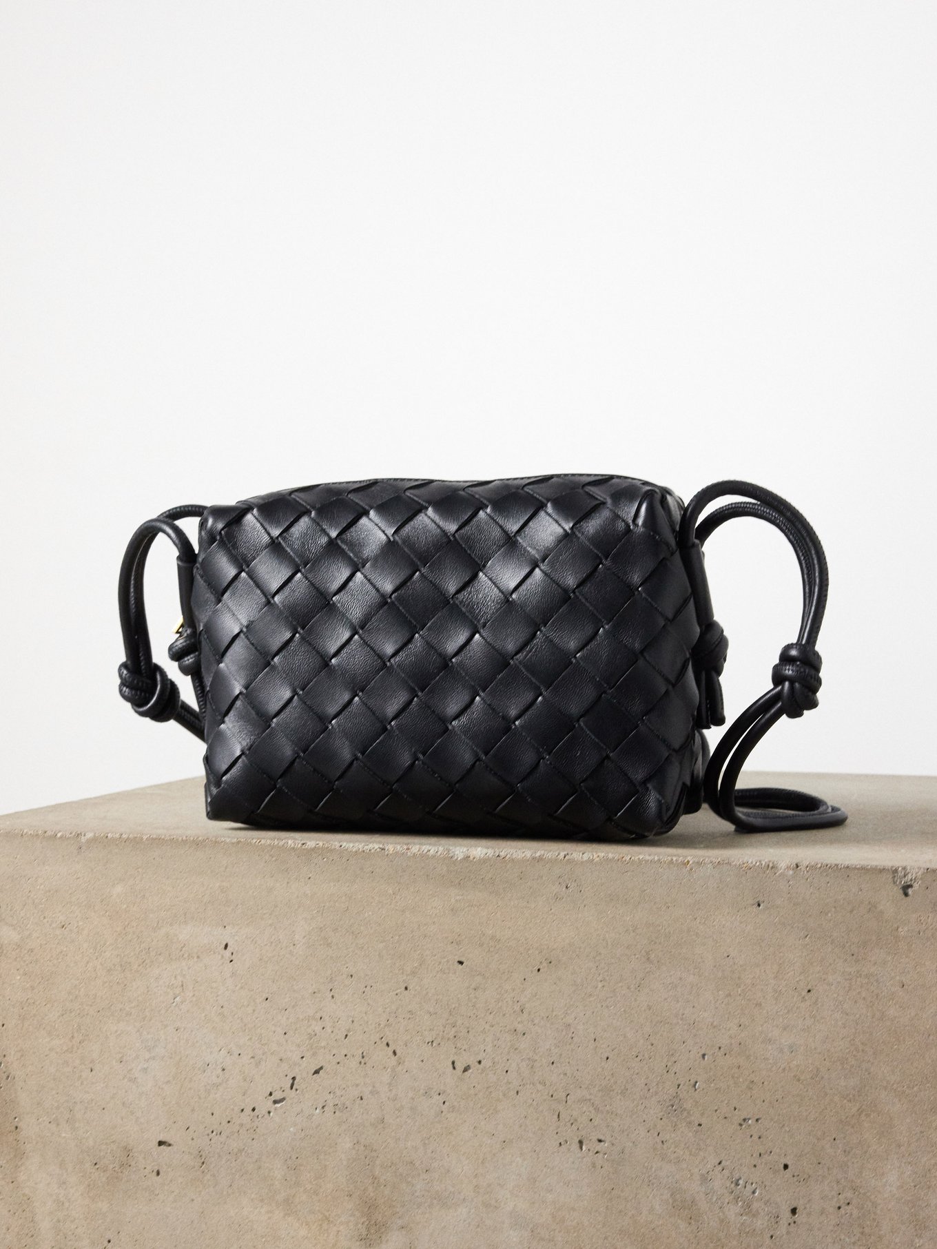 Bottega veneta black crossbody hot sale