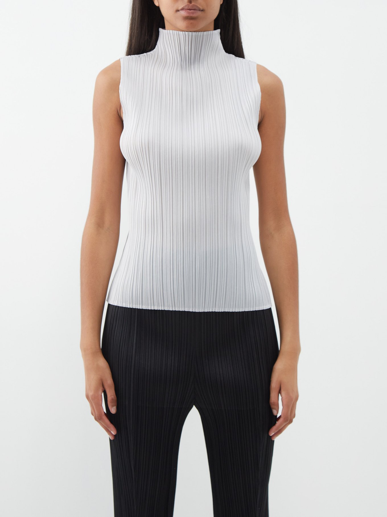 Technical-pleated tank top video