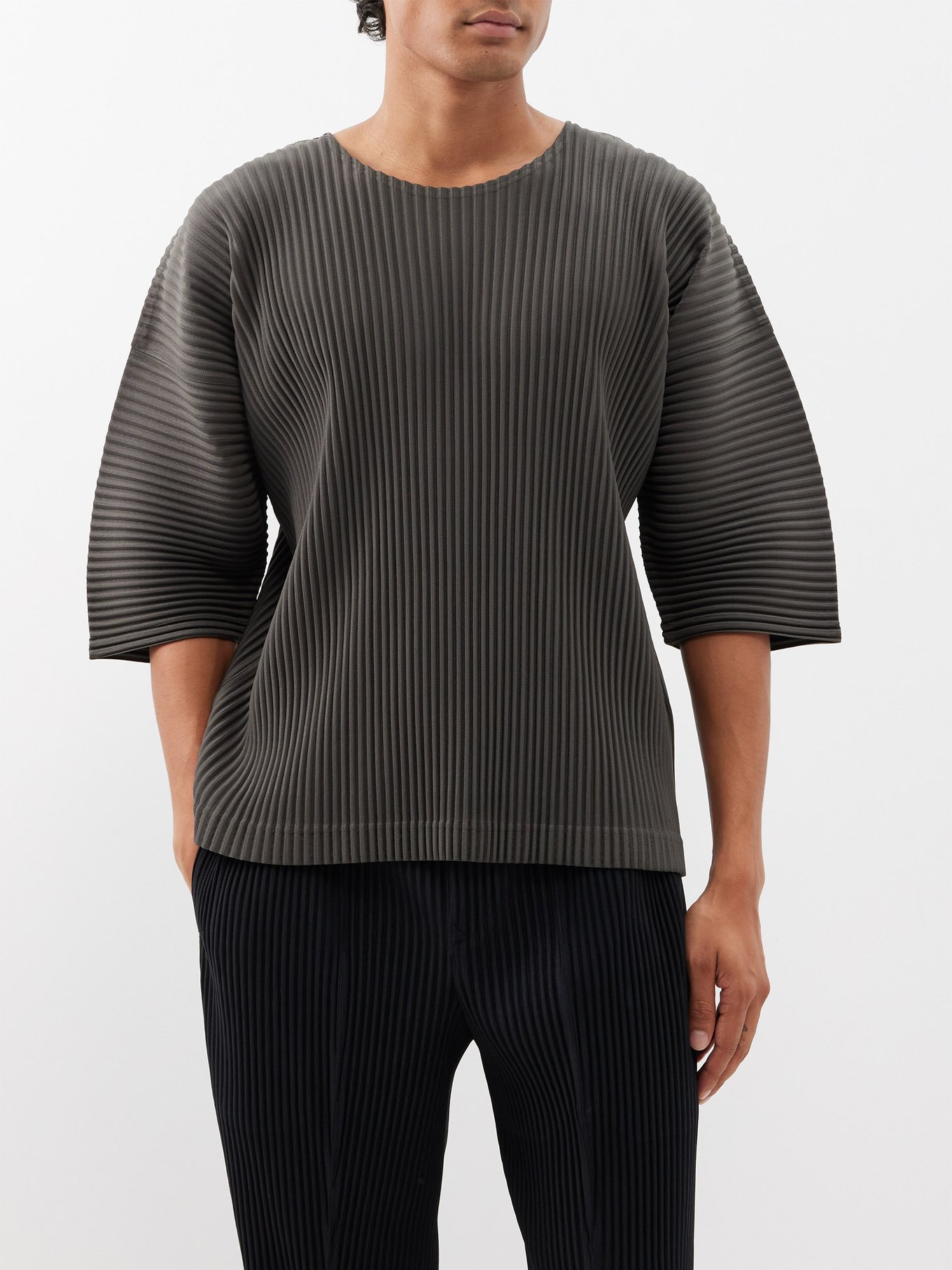 Technical-pleated top video