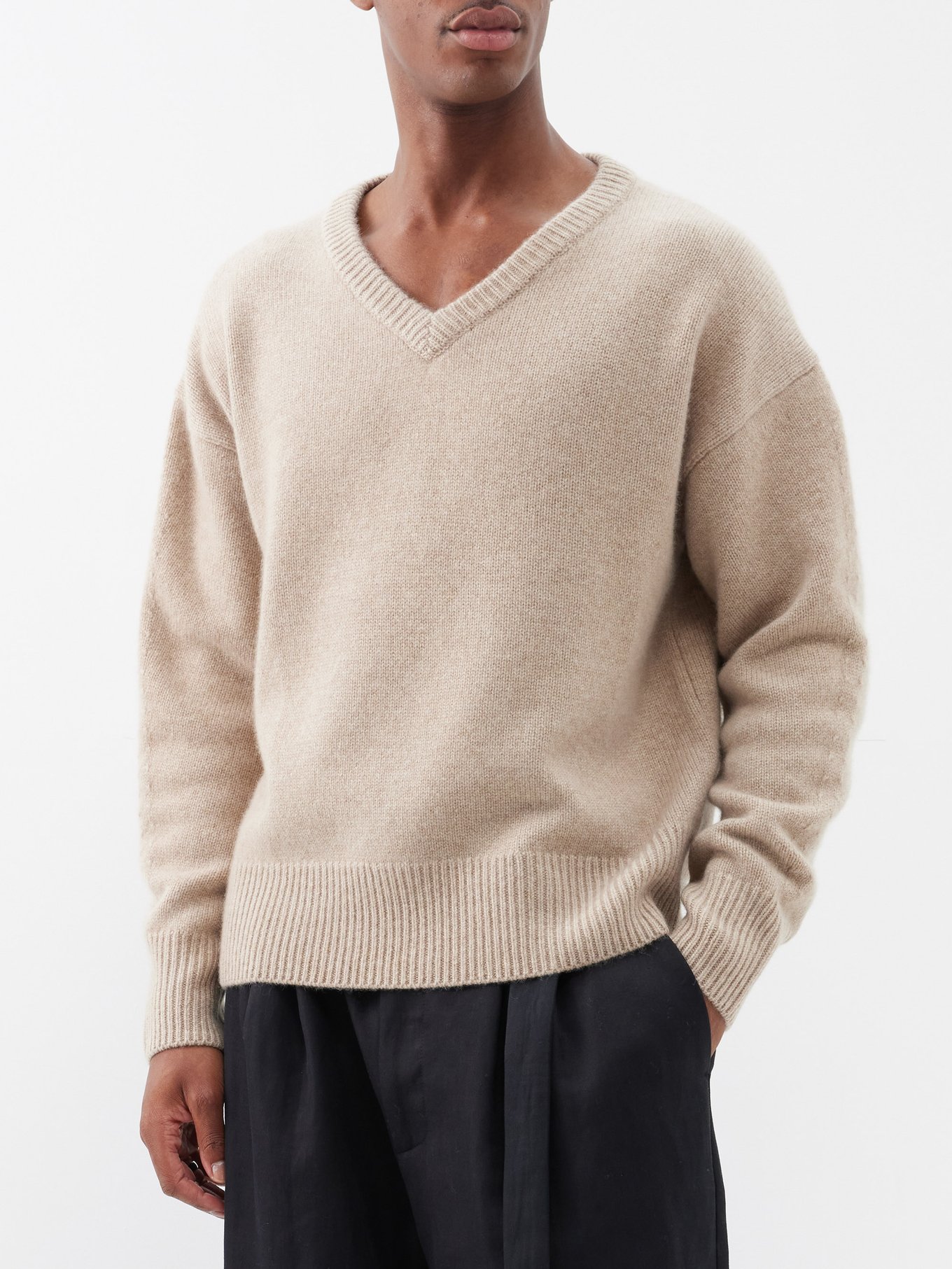 Mr Battersea V-neck cashmere sweater | ARCH4