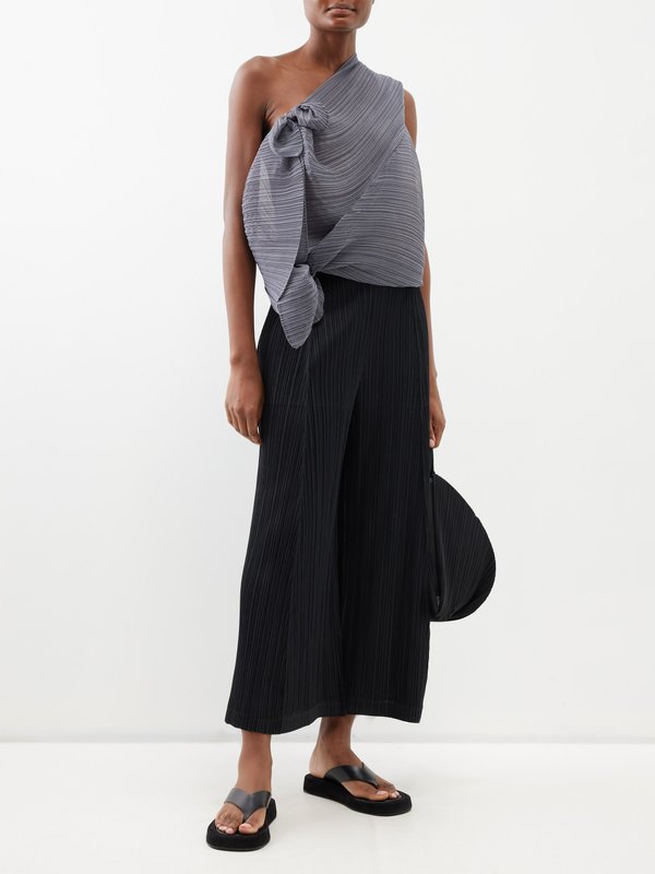 Pleats Please Issey Miyake Madame technical-pleated multi-way scarf top