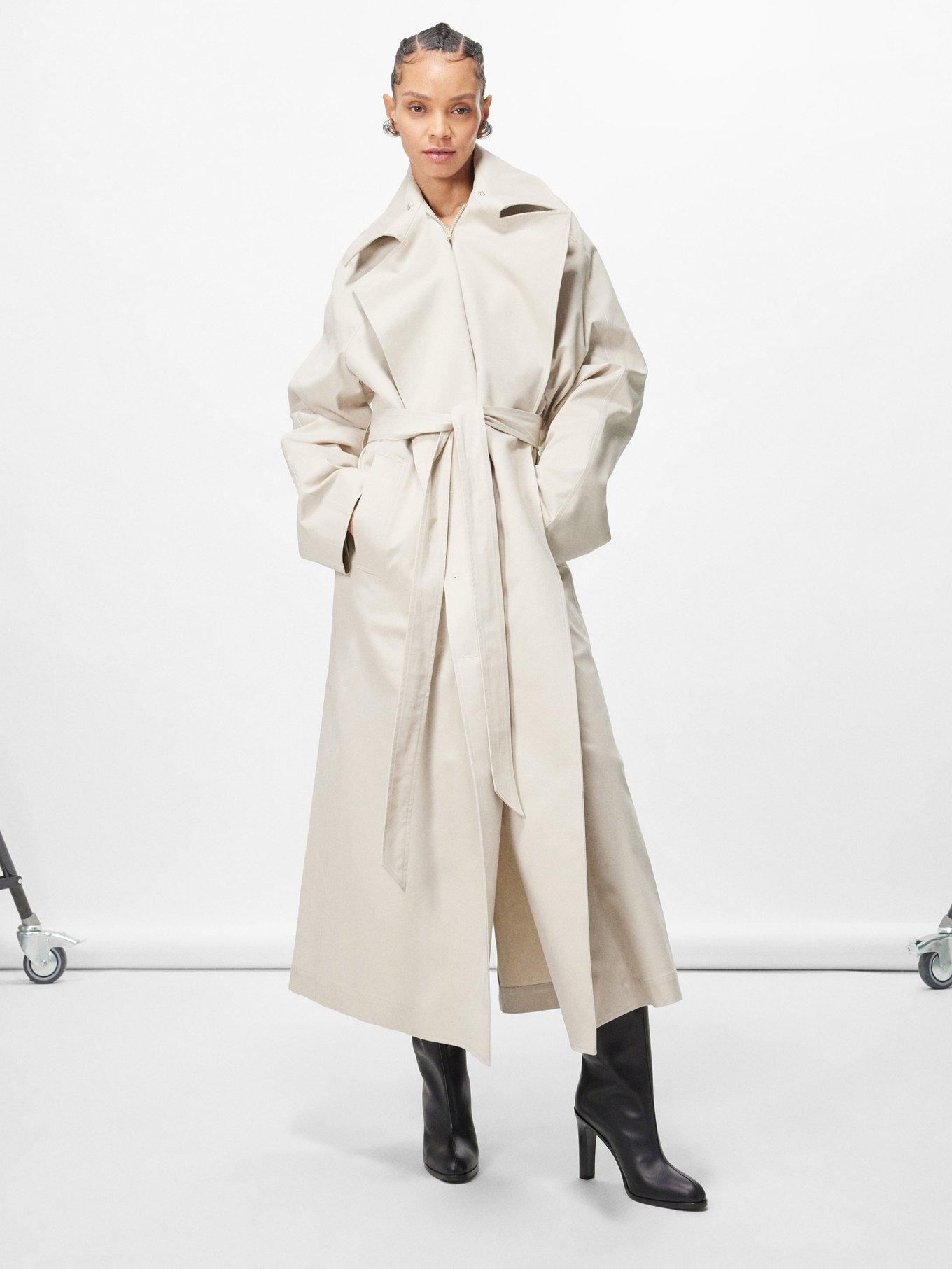 Exaggerated collar cotton gabardine trench clearance coat