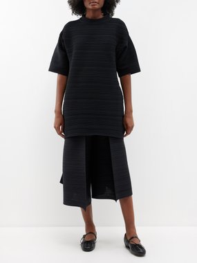Pleats Please Issey Miyake Short-sleeved technical-pleated top