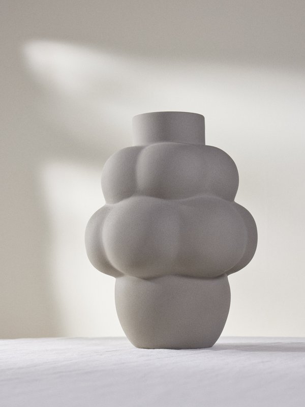 Louise Roe Balloon 04 ceramic vase