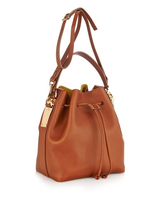 Fleetwood large leather bucket bag | Sophie Hulme | MATCHESFASHION.COM US