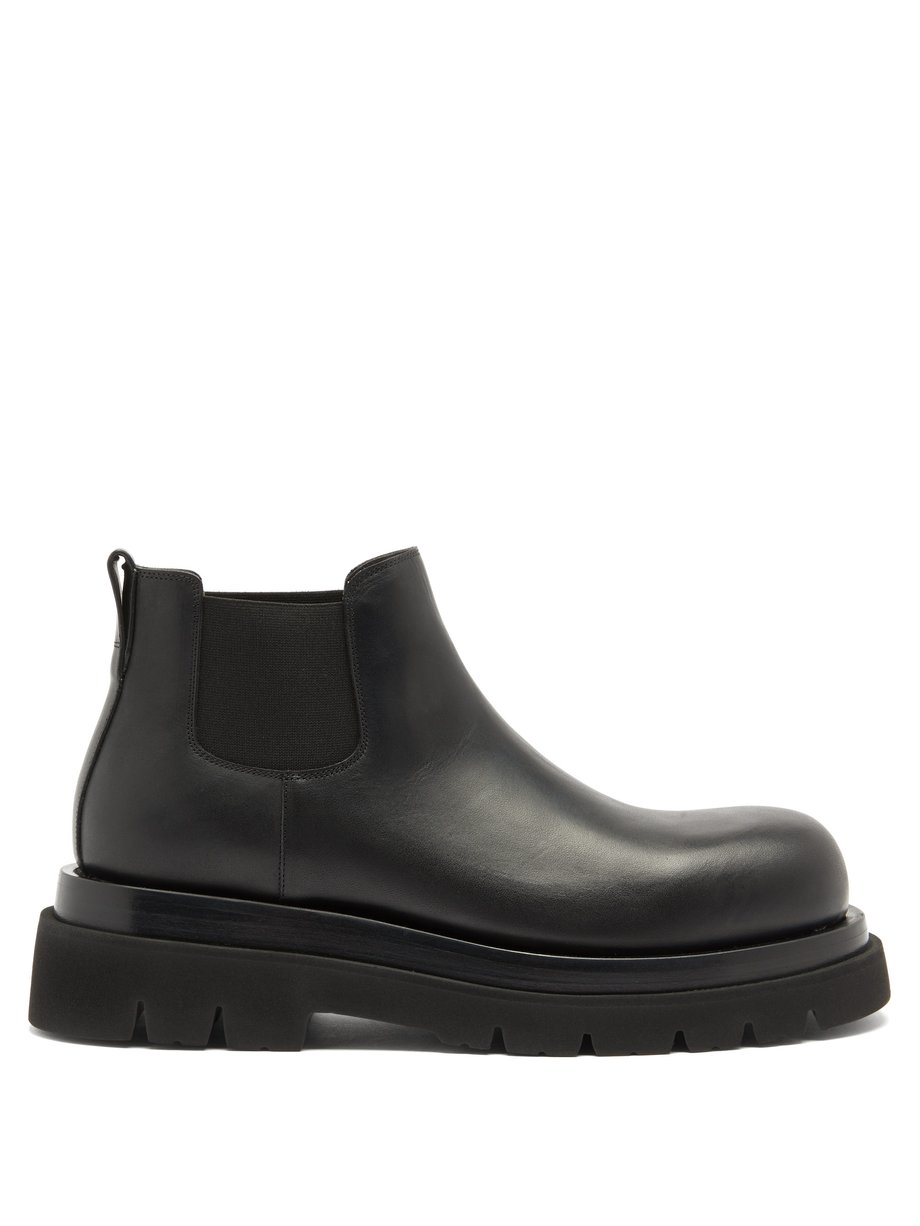 Tread-sole leather Chelsea boots