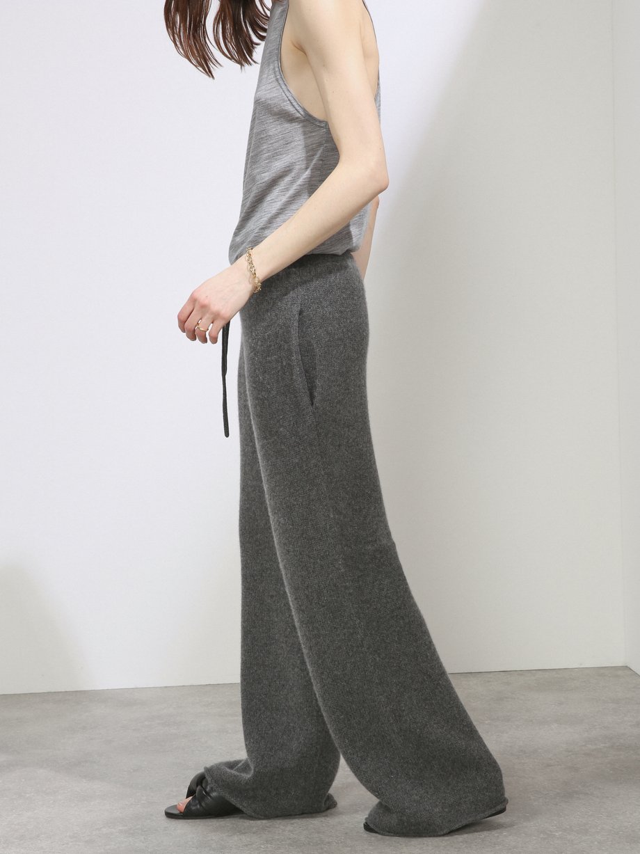 Raey Wide-leg knitted cashmere trousers
