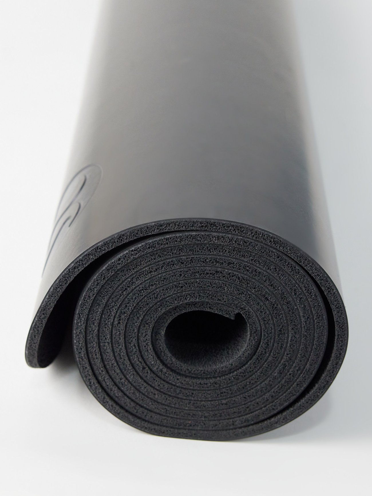 Black The Mat 5mm yoga mat, Lululemon