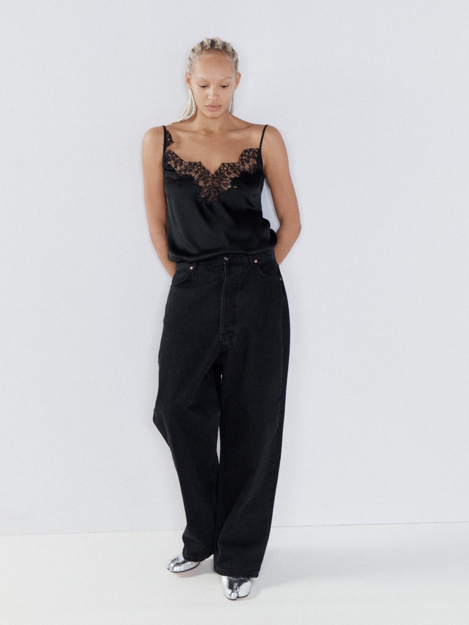 Lace-trimmed silk satin camisole in black - CO
