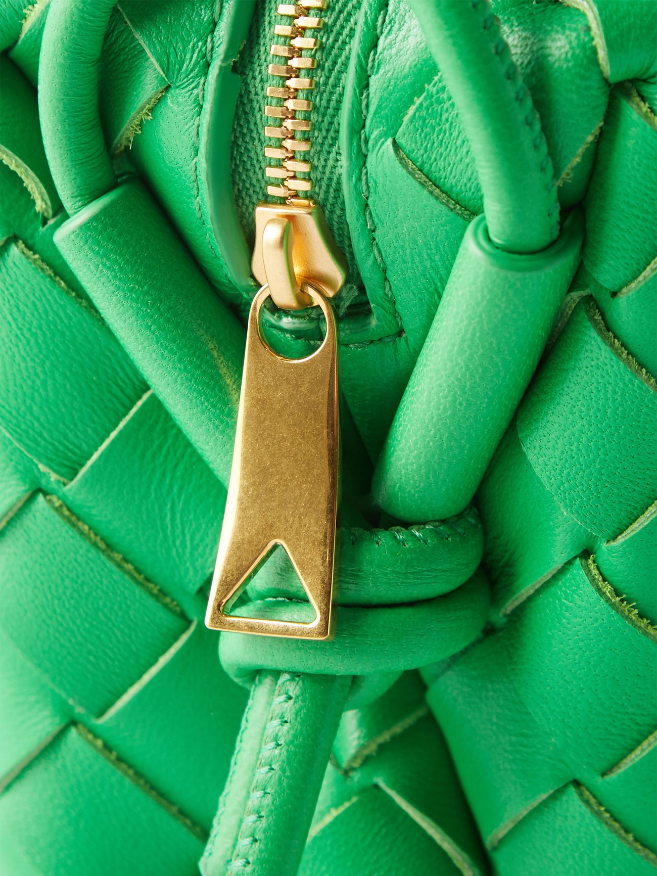 Bottega Veneta Loop Mini Intrecciato Leather Shoulder Bag In Green