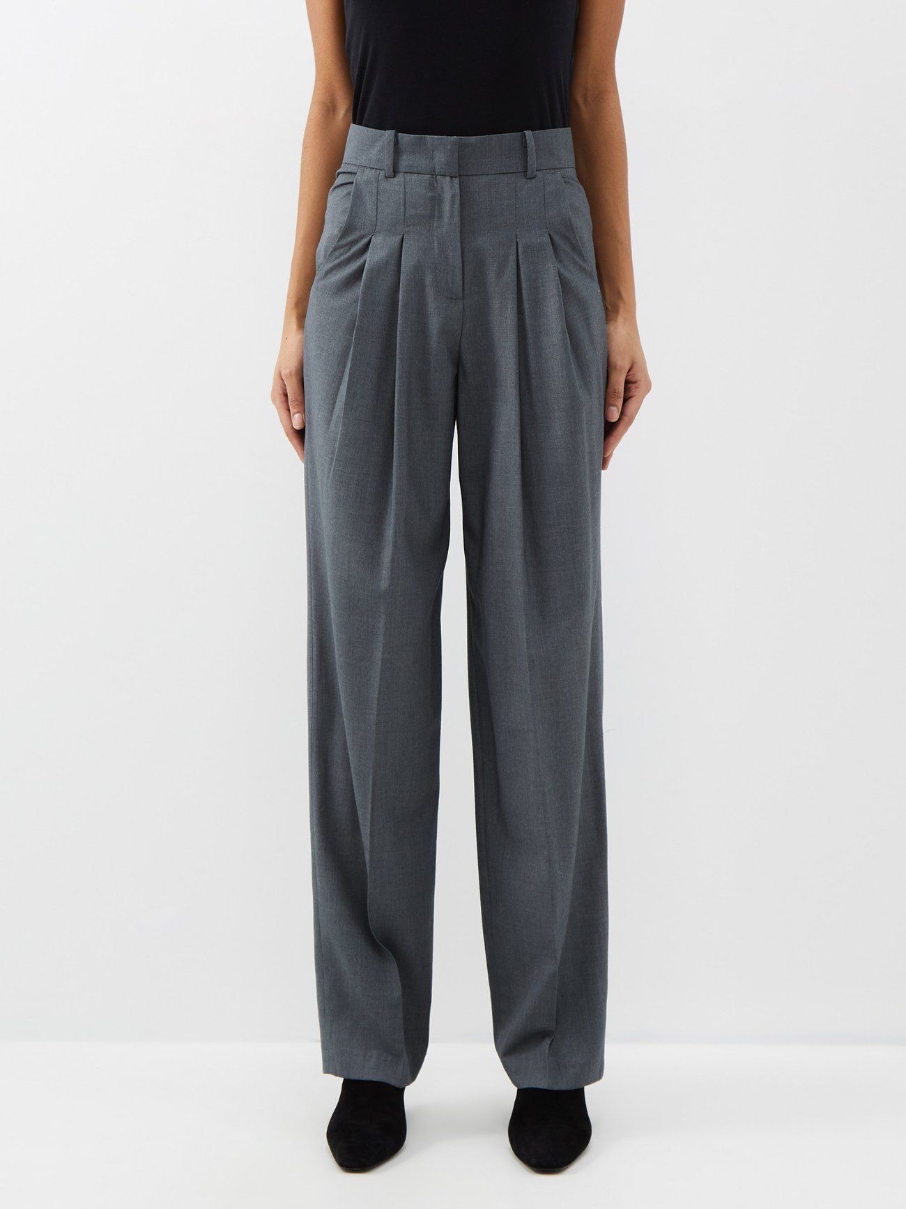 Grey Gelso pleated Tencel-blend trousers | The Frankie Shop | MATCHES UK