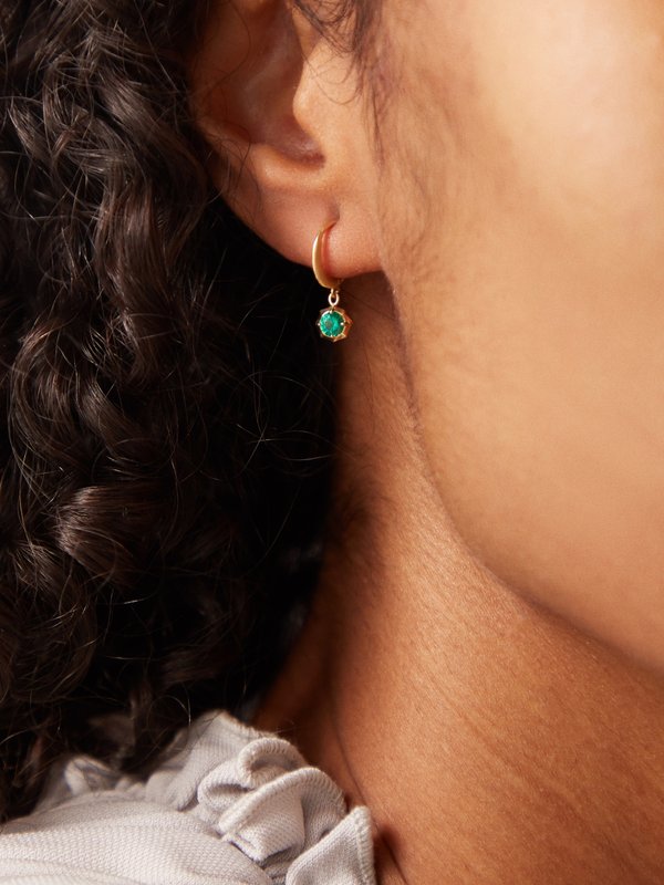 Jade Trau Sophisticated emerald & 18kt gold hoop earrings