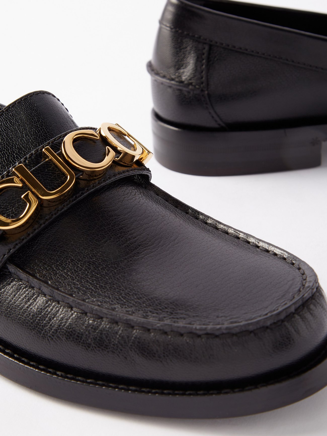 Gucci logo-plaque leather loafers, RvceShops Revival