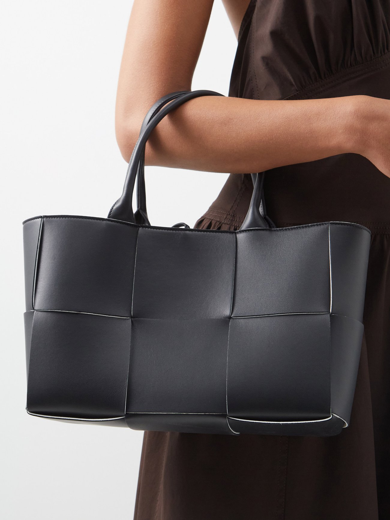 Black Arco small Intrecciato-leather tote bag | Bottega Veneta | MATCHES UK