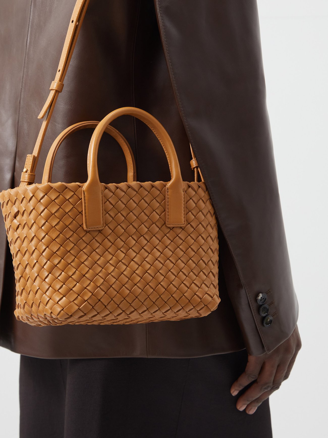 Mini woven basket bag + detachable pouch - Leather