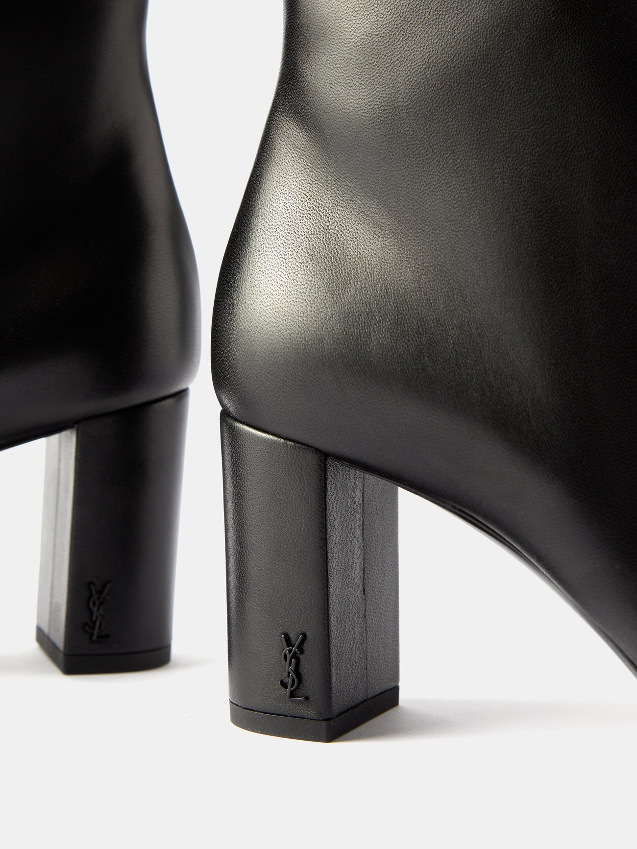 Lou ankle boots in leather, Saint Laurent