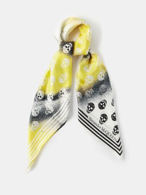 Alexander Mcqueen Outlet: Skull scarf in modal - Black