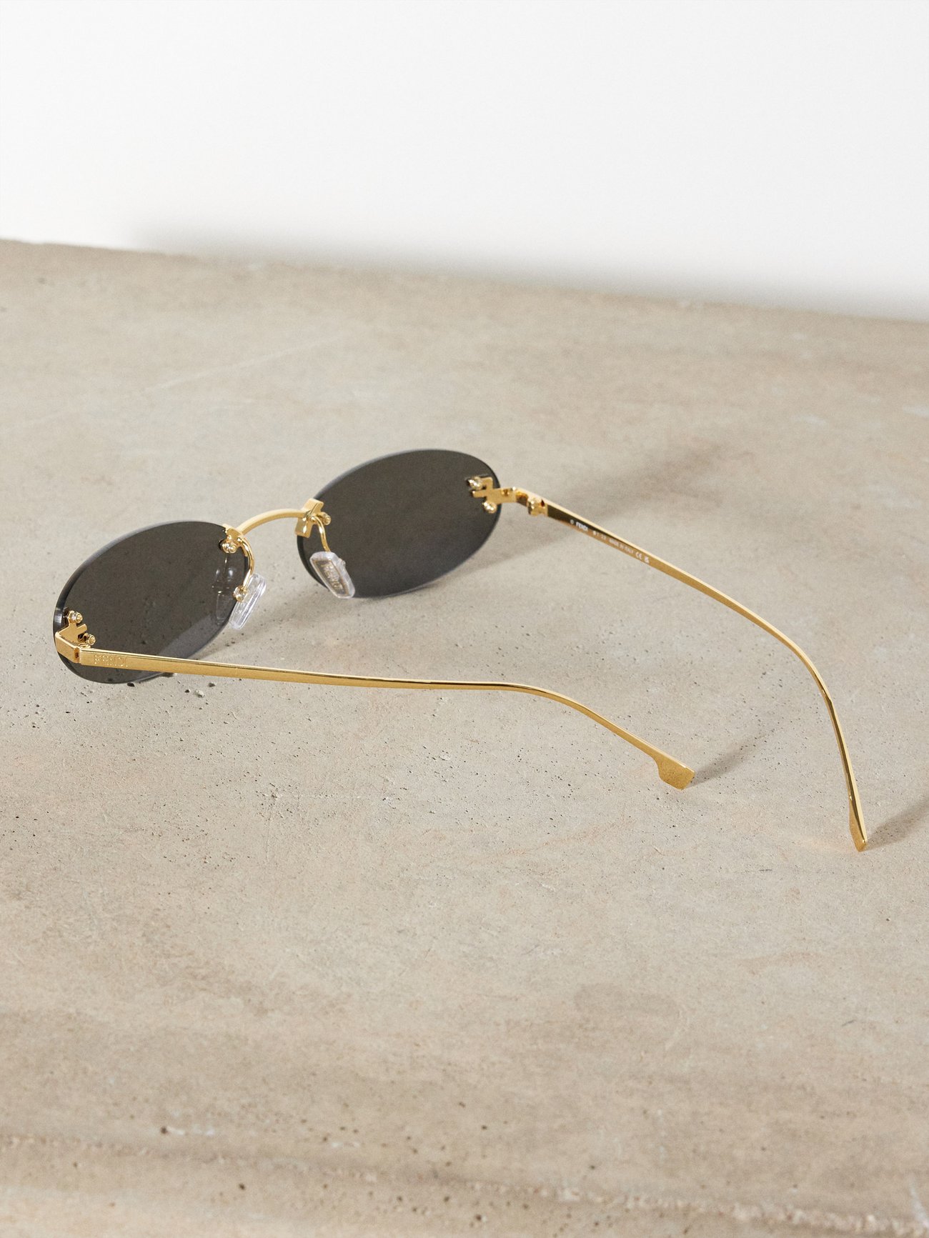 Fendi Travel - Gold-coloured sunglasses