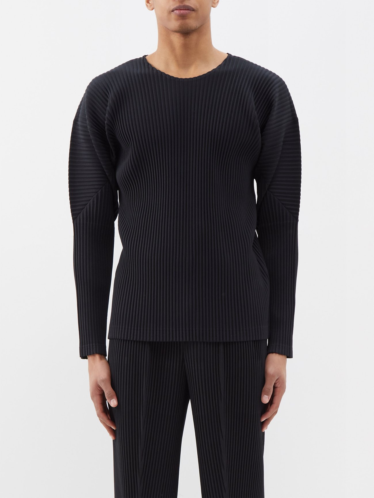 Technical-pleated top