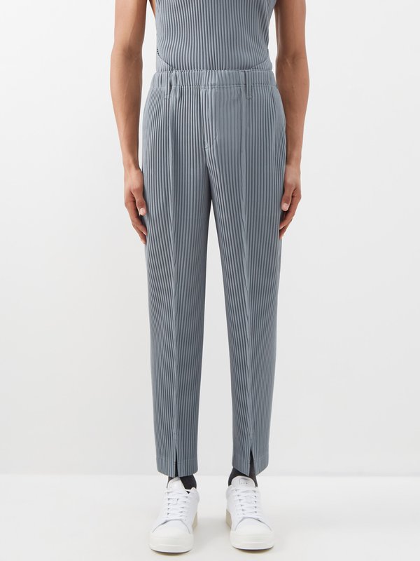 Basics Pleated Trousers in Light Gray – SVRN