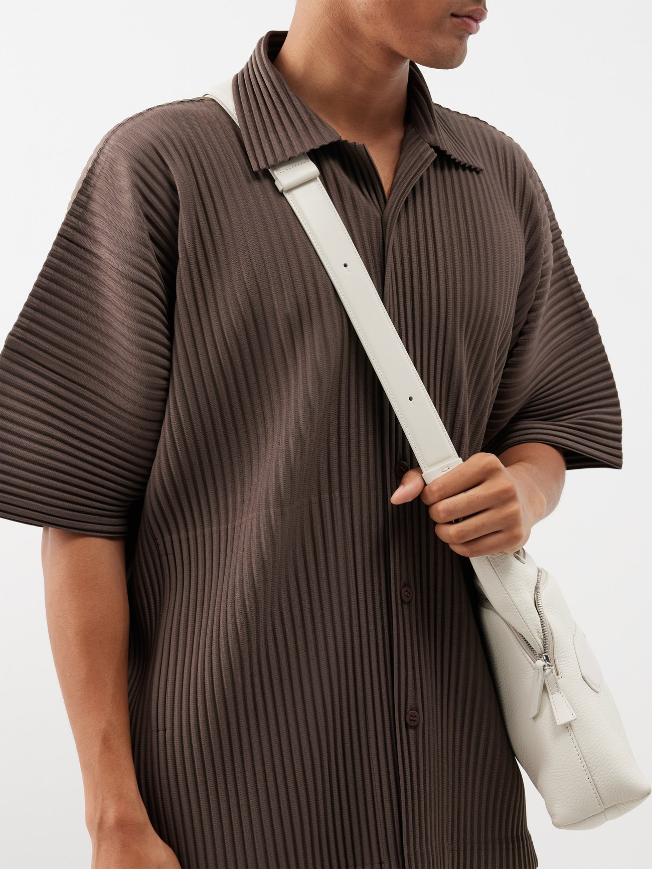 Brown Short-sleeved technical-pleated shirt | Homme Plissé Issey