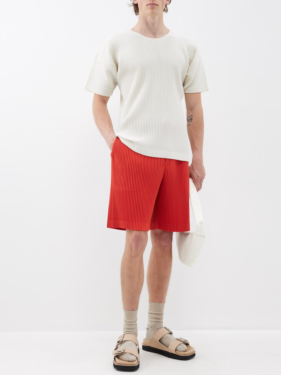 Red Technical-pleated shorts | Homme Plissé Issey Miyake | MATCHES UK