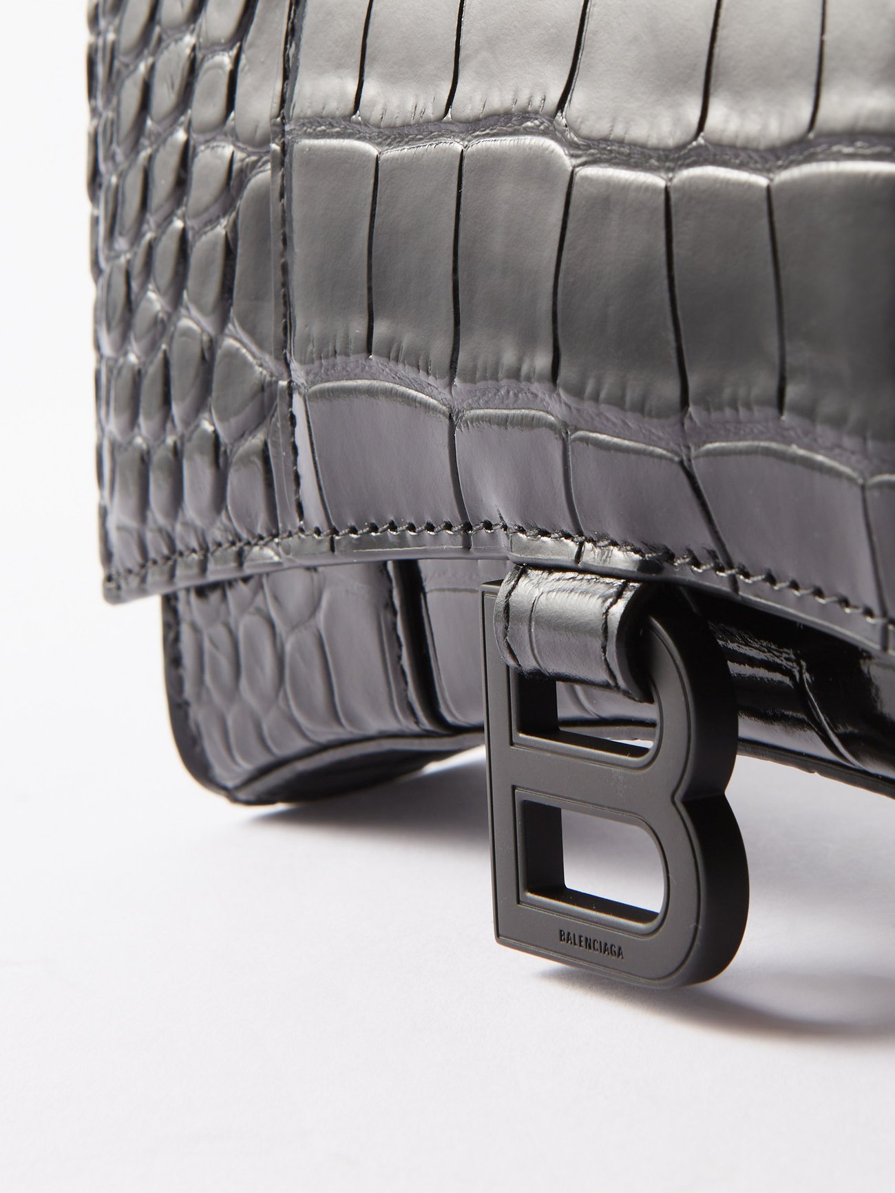BALENCIAGA: Hourglass wallet bag in leather - Black  Balenciaga crossbody  bags 6560501QJ4M online at