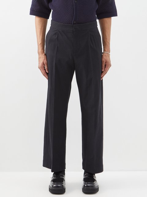 Cotton pleated trousers - Man | MANGO OUTLET Greece