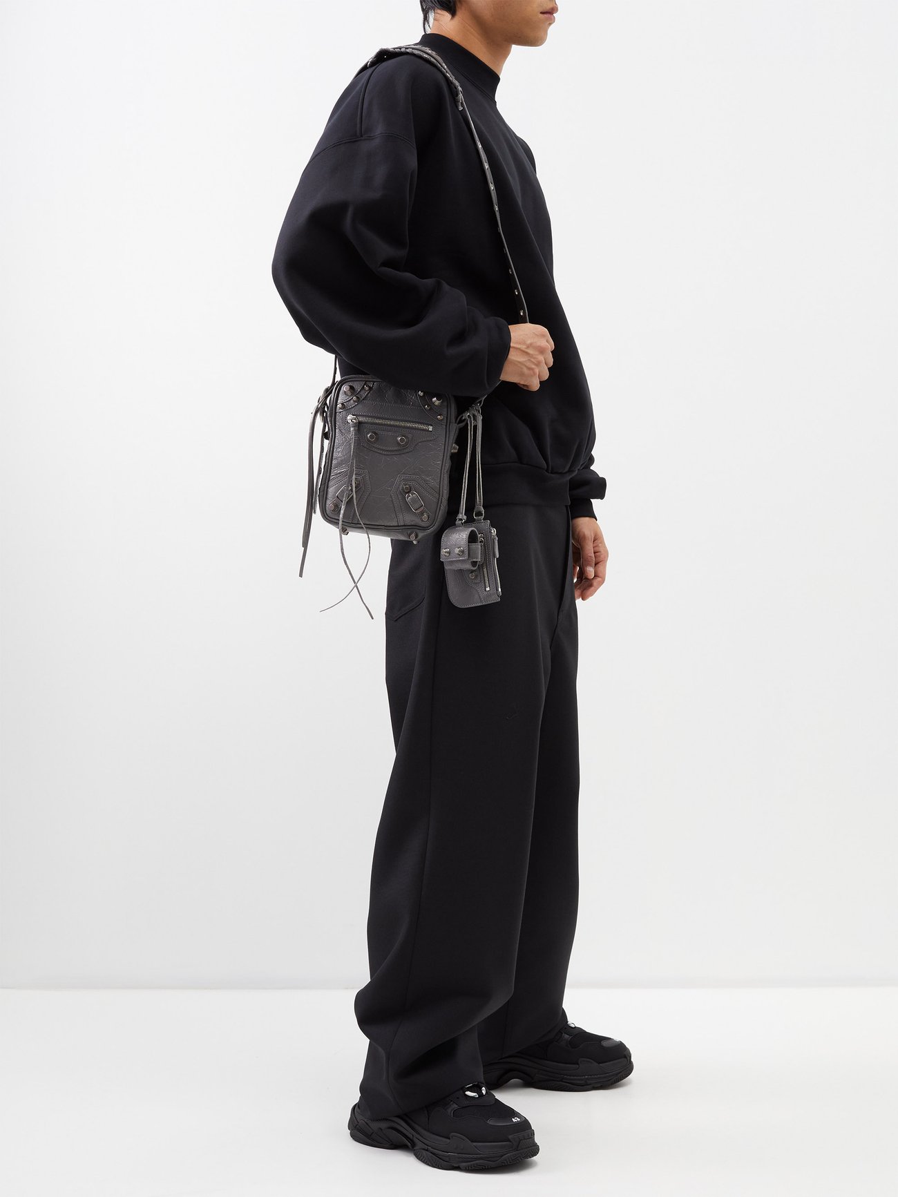 Balenciaga classic sales reporter crossbody