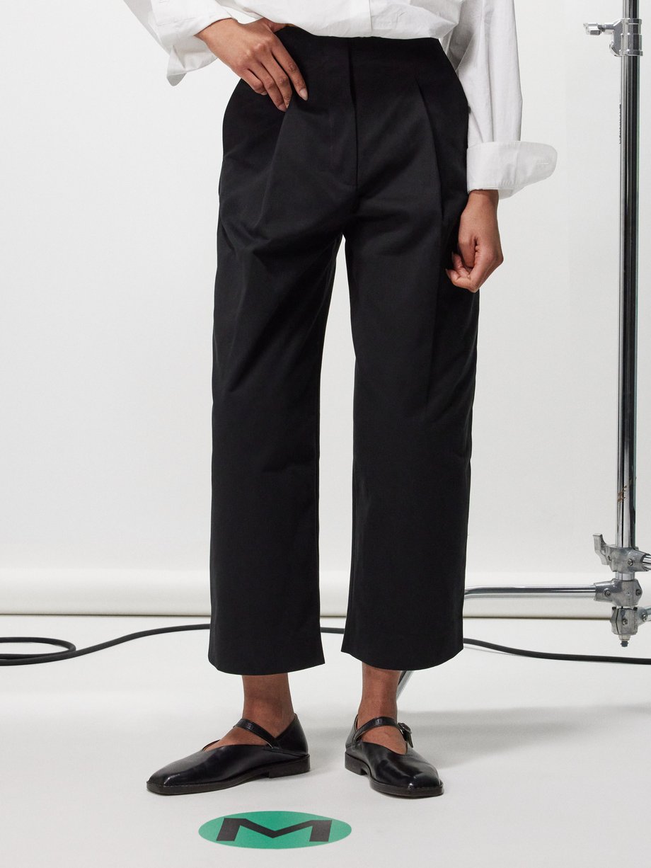 Slim fit: patterned waist-pleat trousers - sand