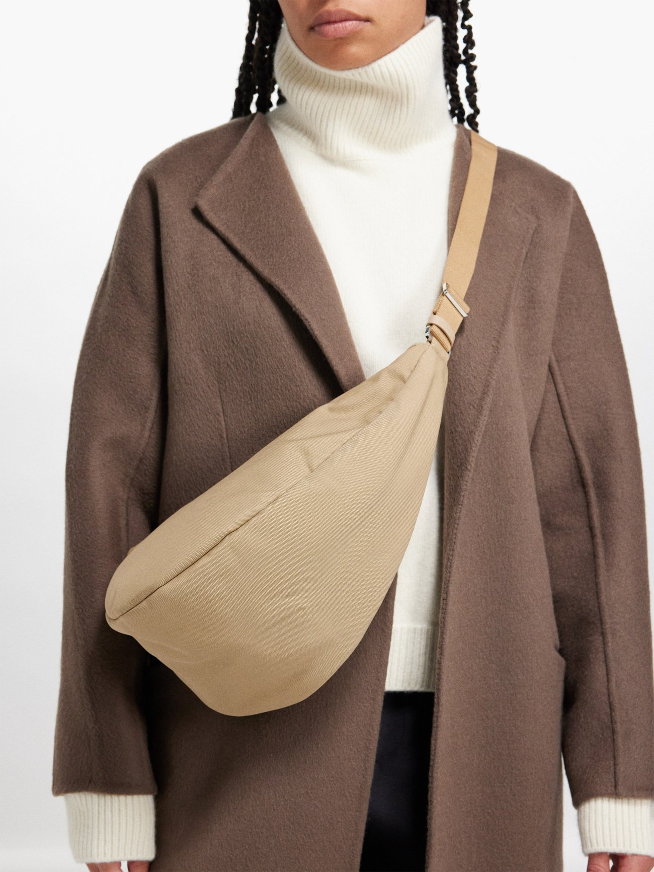 The Row // Beige Large Slouchy Banana Crossbody Bag – VSP Consignment