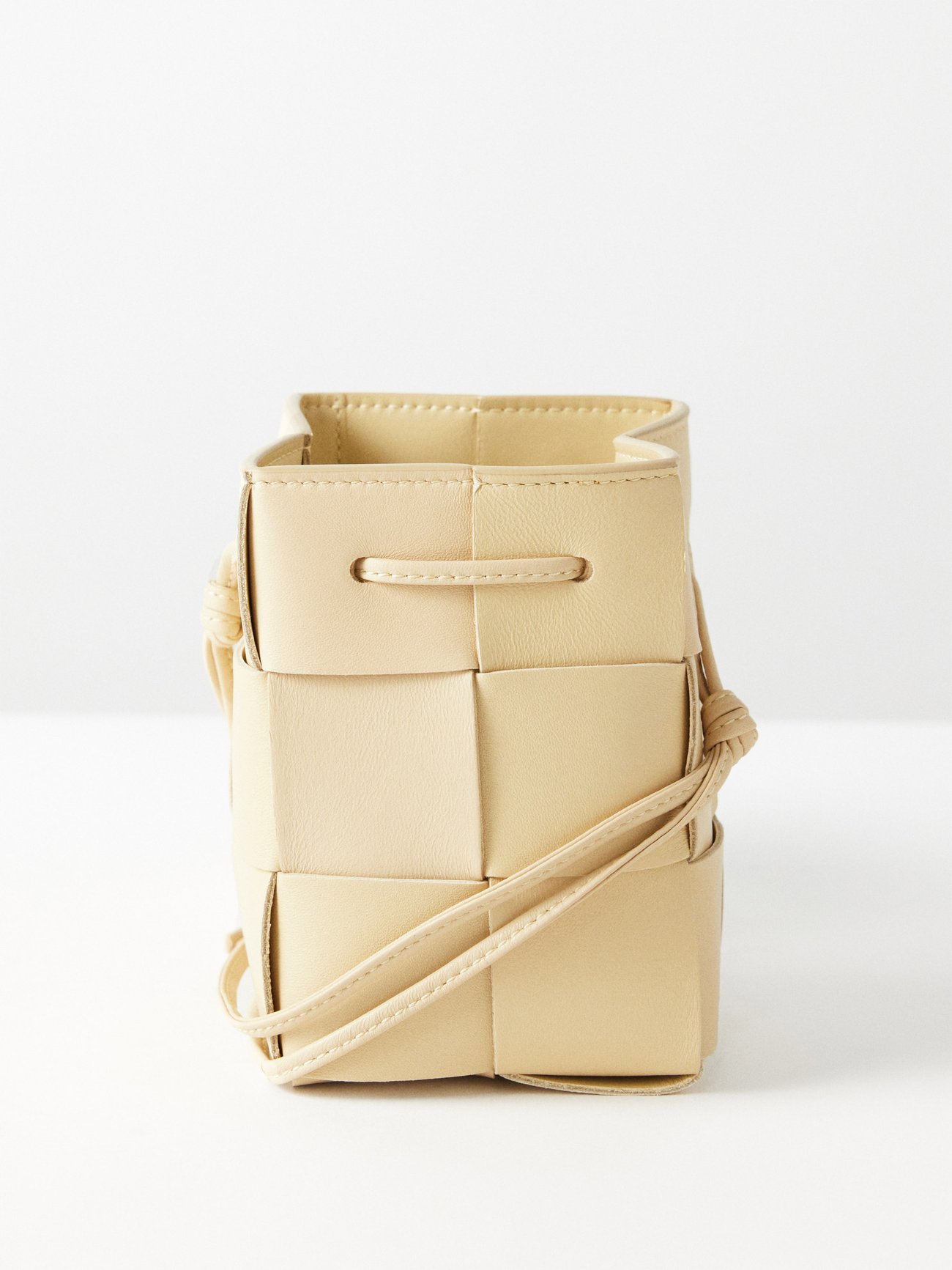 Beige Cassette mini Intrecciato-leather bucket bag