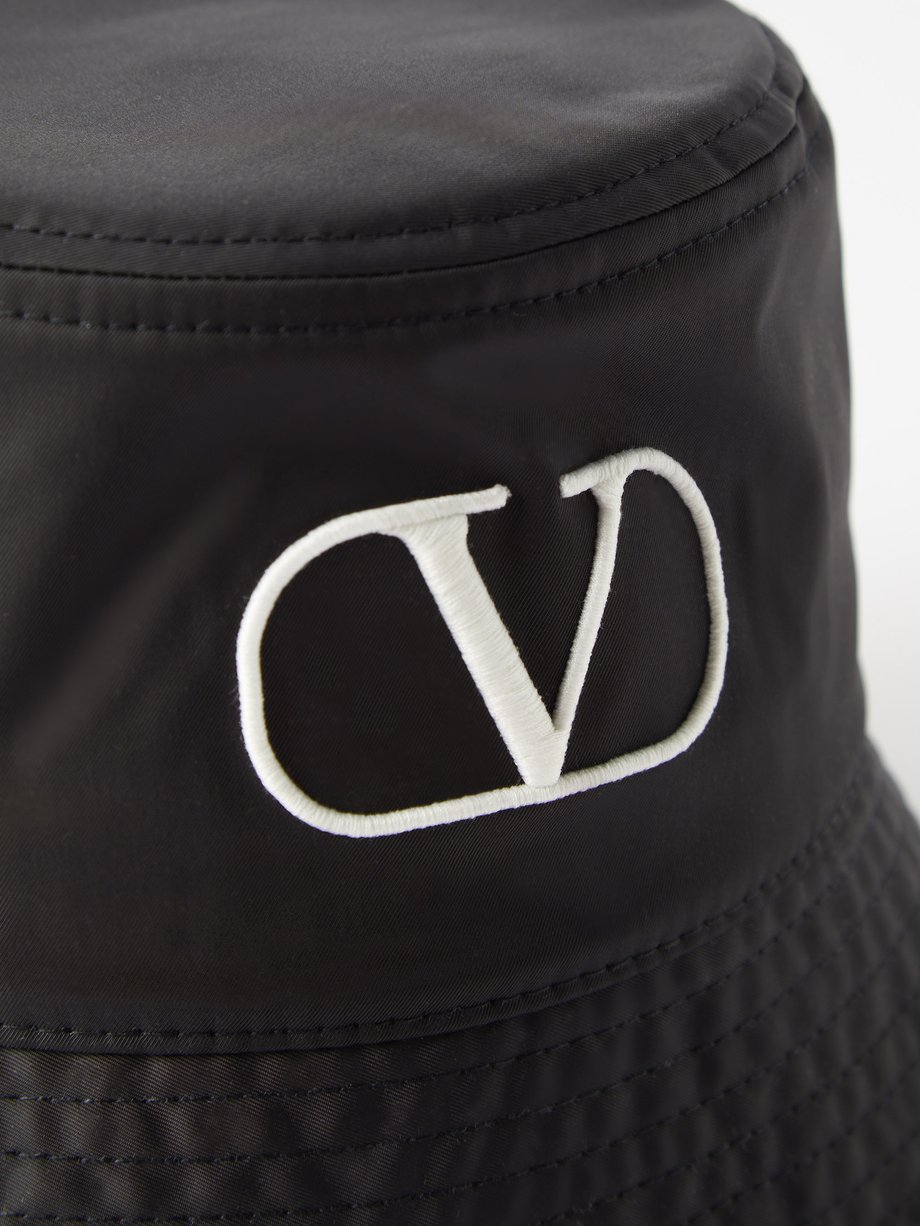Black V-Logo embroidered twill bucket hat