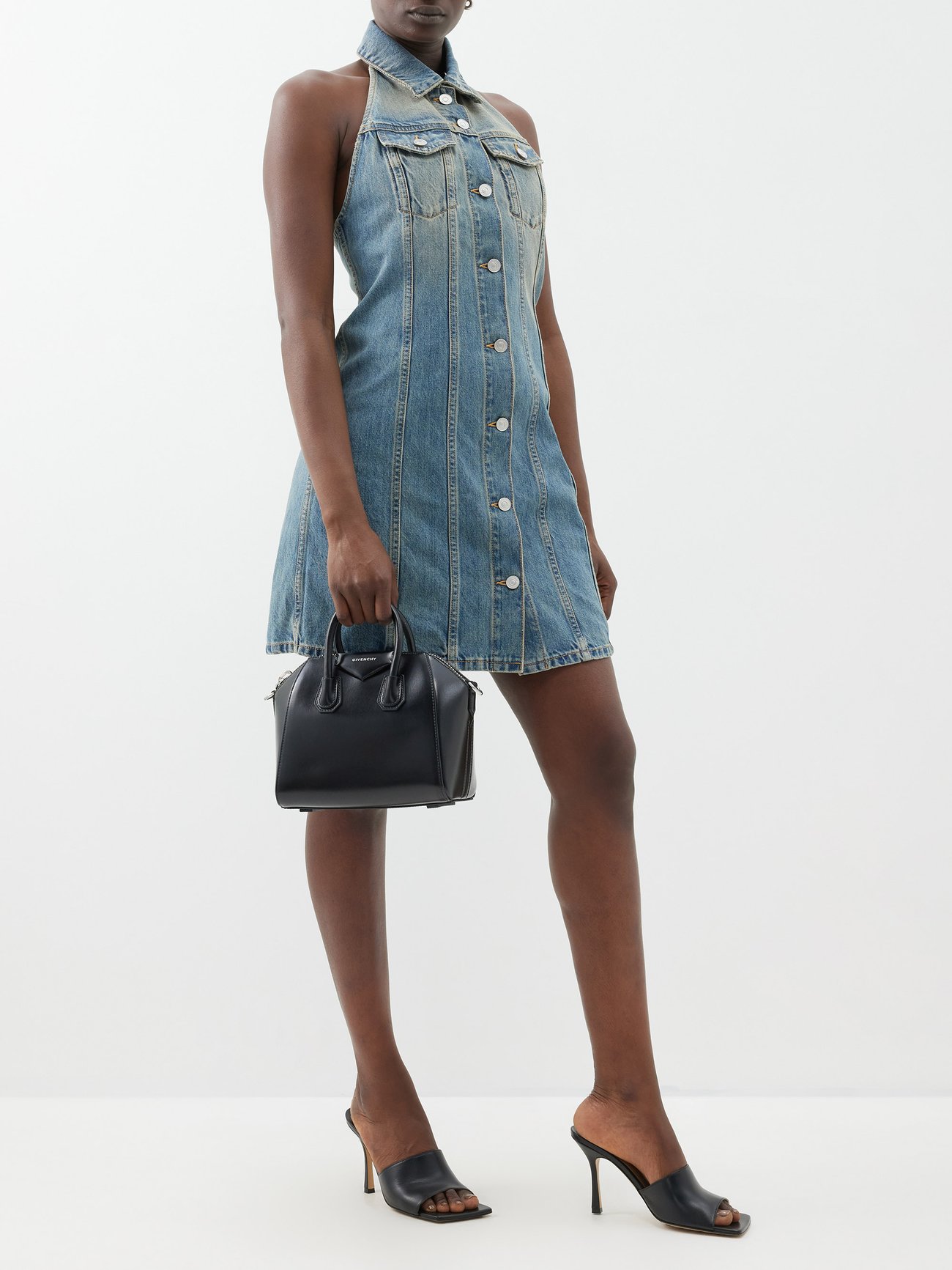 Givenchy Antigona mini bag  Cold outfits, Antigona mini outfit, Givenchy  antigona mini outfit