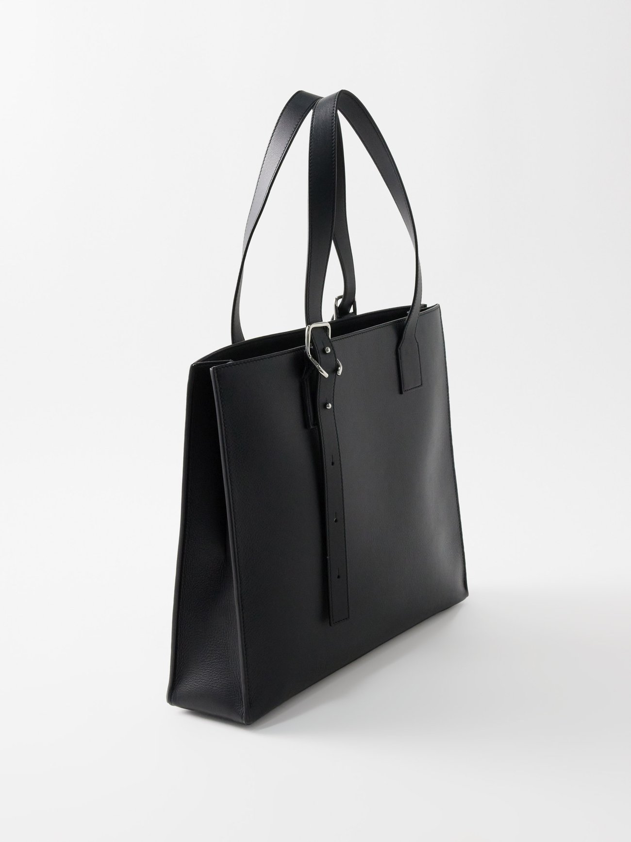 Loewe - Authenticated Buckle Tote Handbag - Leather Black Plain for Women, Very Good Condition