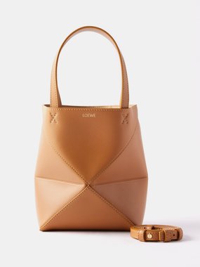 Loewe Goya Medium Leather Shoulder Bag In Tan
