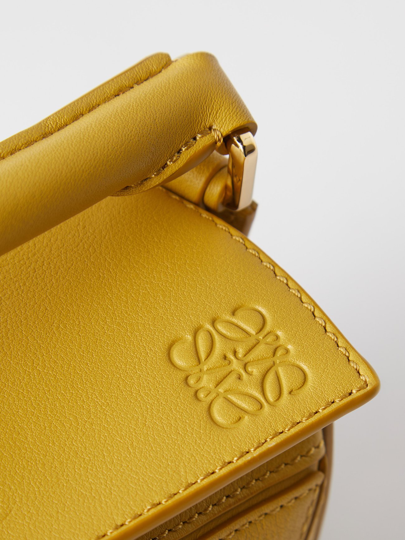 Leather crossbody bag Loewe Yellow in Leather - 27979792