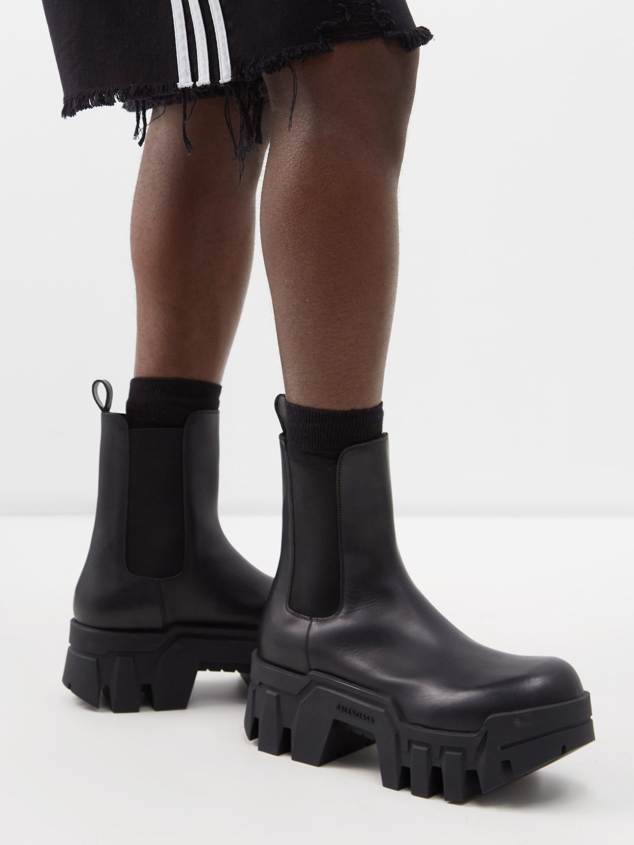 Balenciaga Balenciaga Bulldozer leather Chelsea boots  BLACK｜MATCHESFASHION（マッチズファッション)