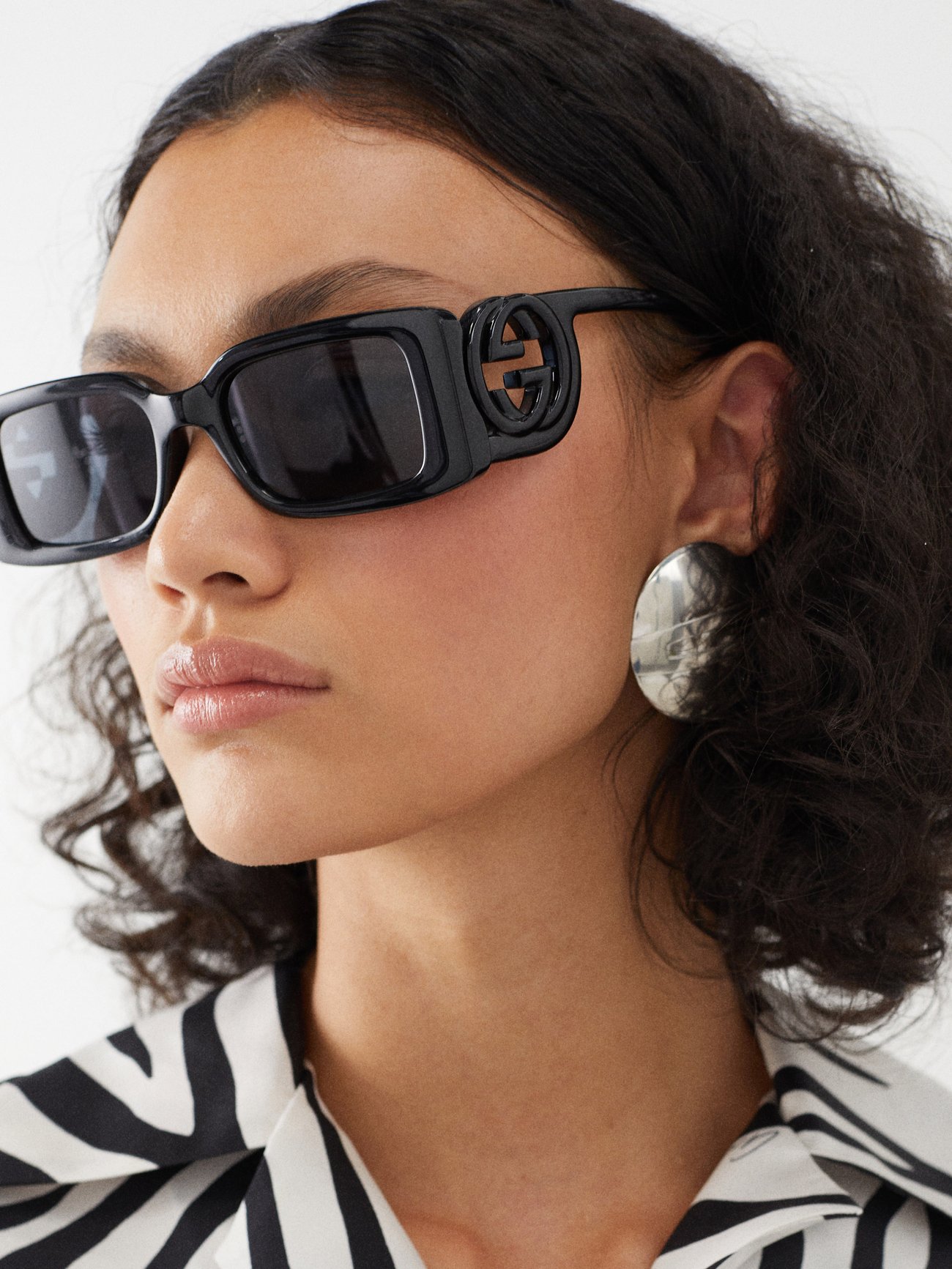 Gucci Rectangle Frame Sunglasses in Black