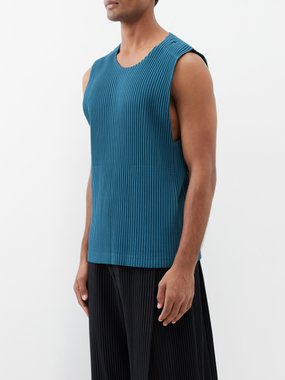 Homme Plissé Issey Miyake Scoop-neck technical-pleated tank top