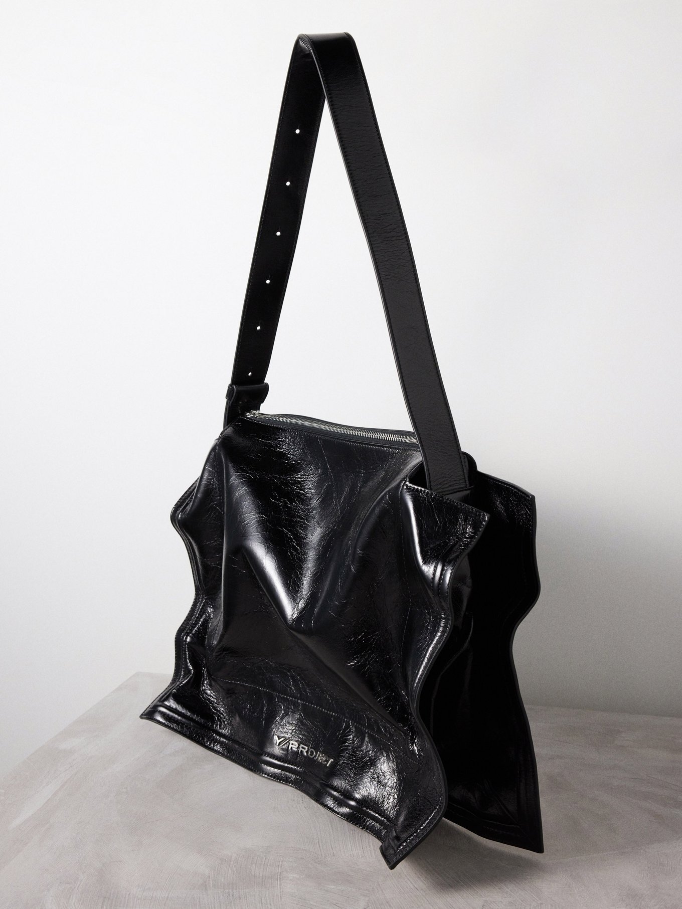 Y/Project logo-plaque leather shoulder bag - Black