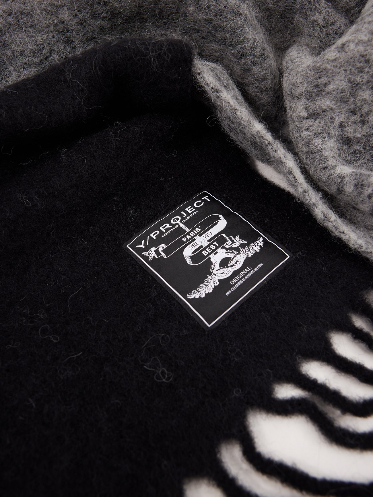 Y/project Gradient Scarf - Black/Grey