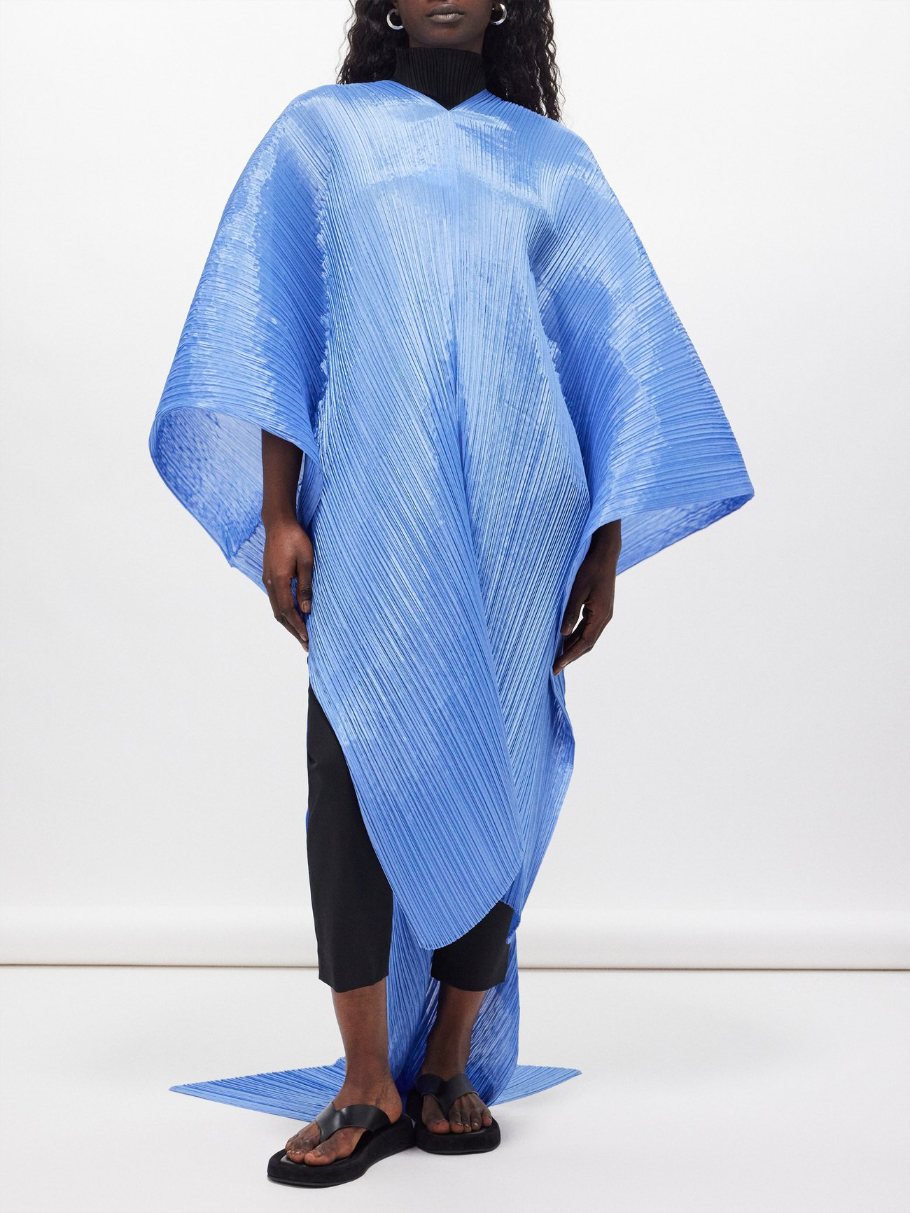 Blue Madame technical-pleated multi-way scarf top | Pleats Please Issey  Miyake | MATCHES UK