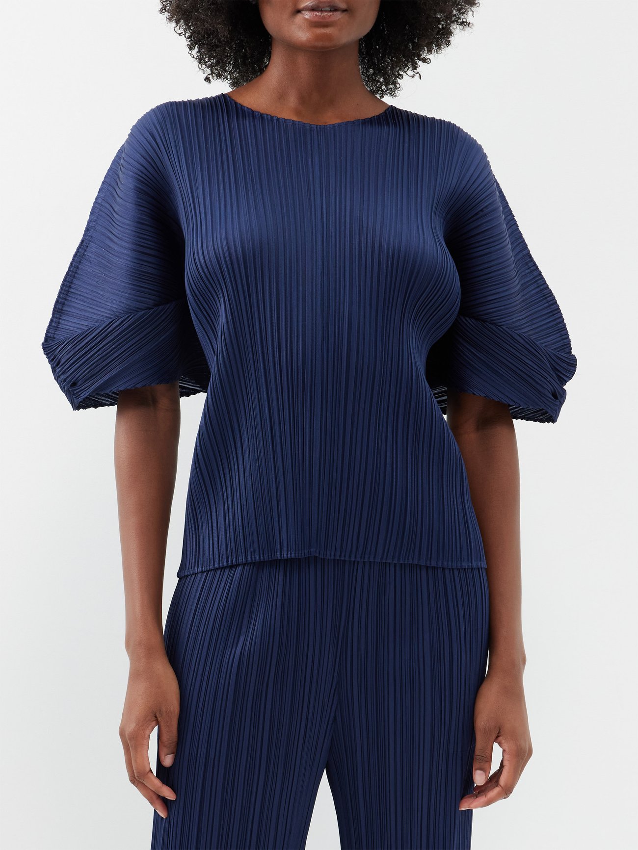 Puff-sleeve technical-pleated top video