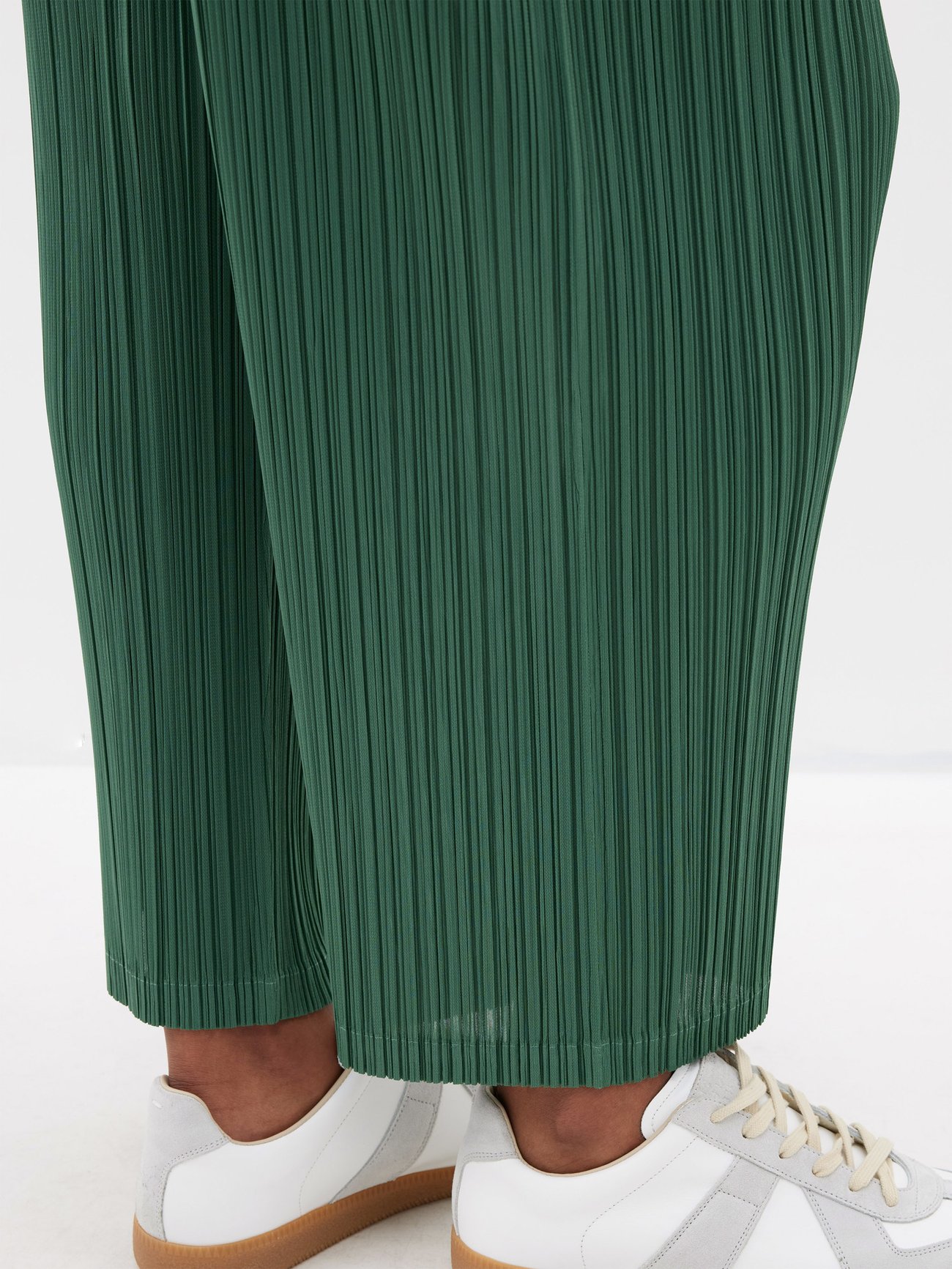 Technical-pleated trousers