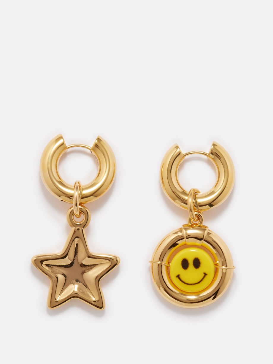 Gold Mismatched smile and star hoop earrings | Timeless Pearly