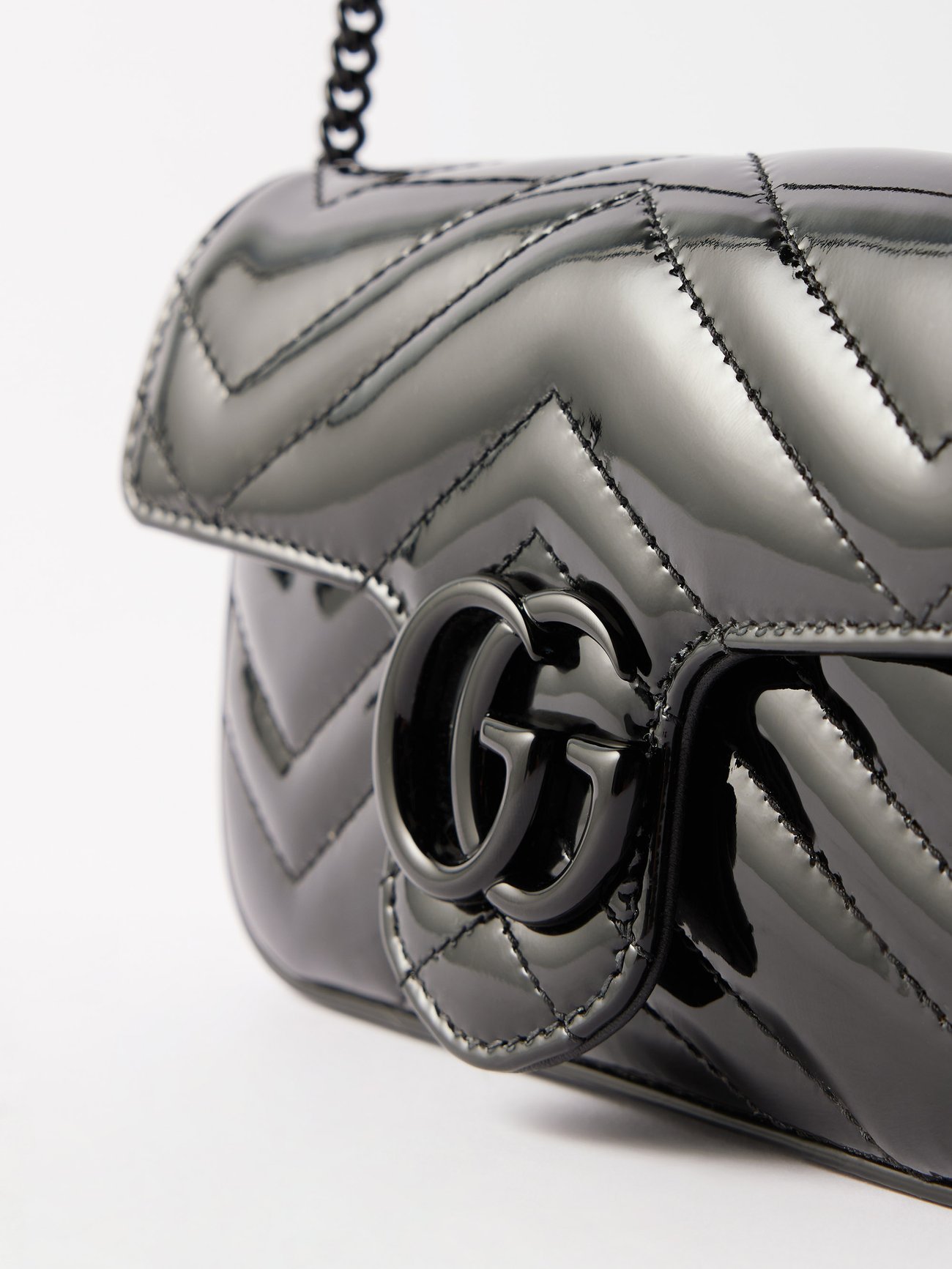 Black GG Marmont patent-leather shoulder bag