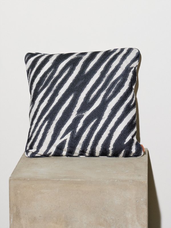 Missoni Zambia tiger-jacquard cushion