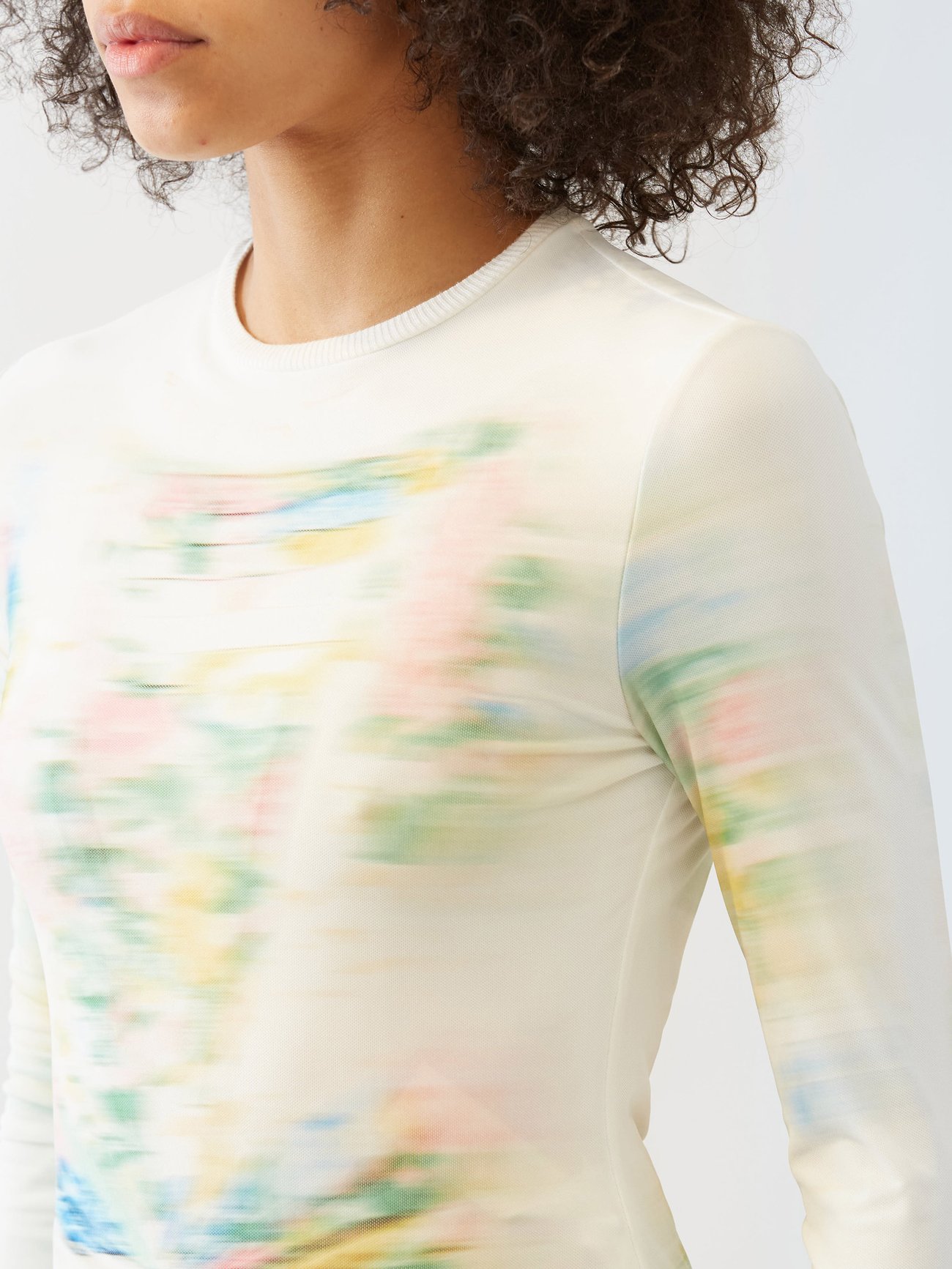 Blurred-print mesh long-sleeved T-shirt