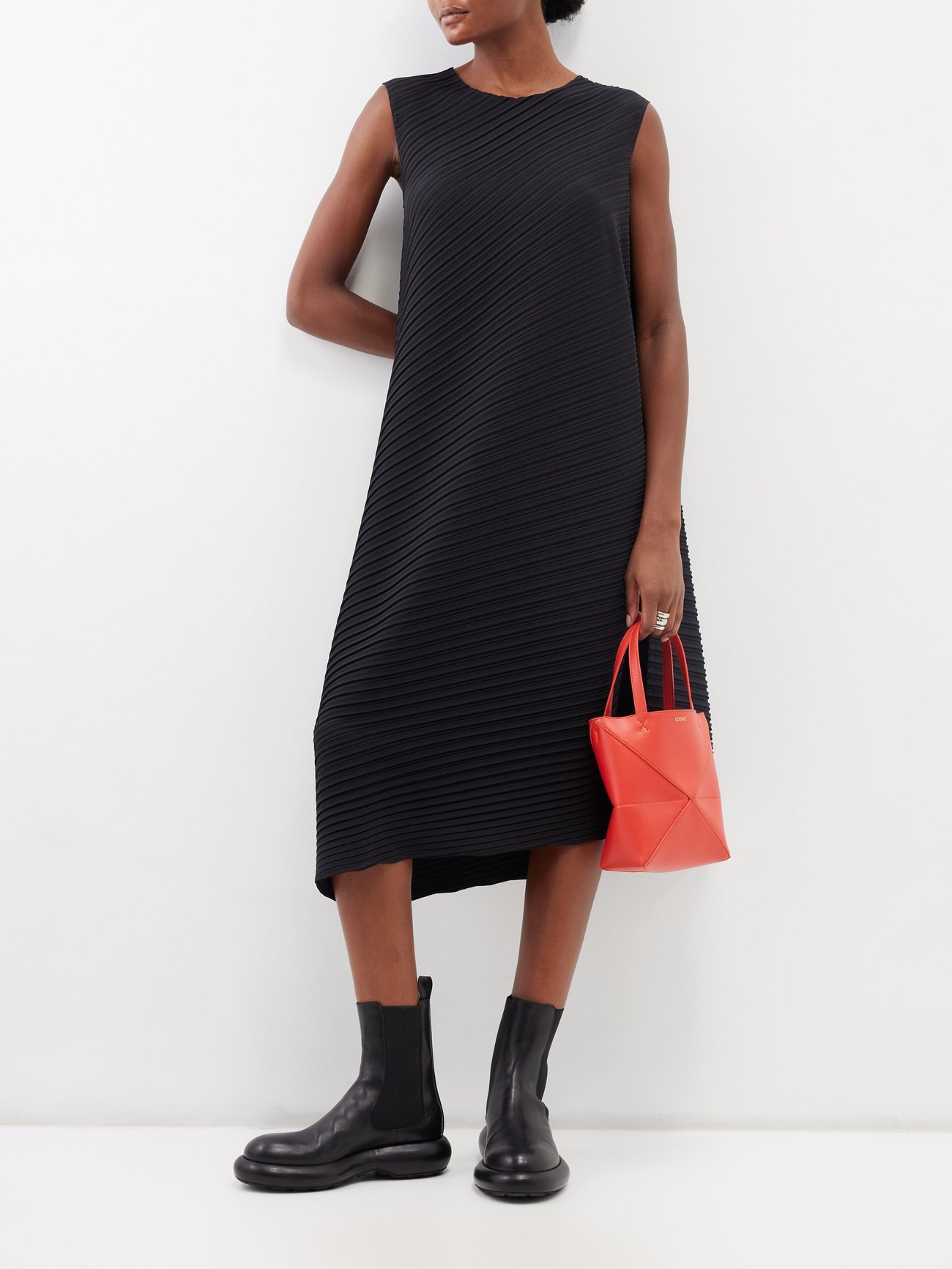 Black Reiteration technical-pleated midi dress | Issey Miyake